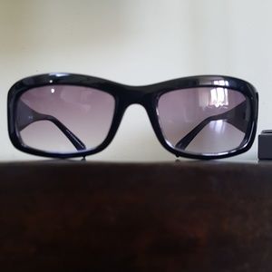 Izone Facewear UV3 sunglasses, slight scratches
